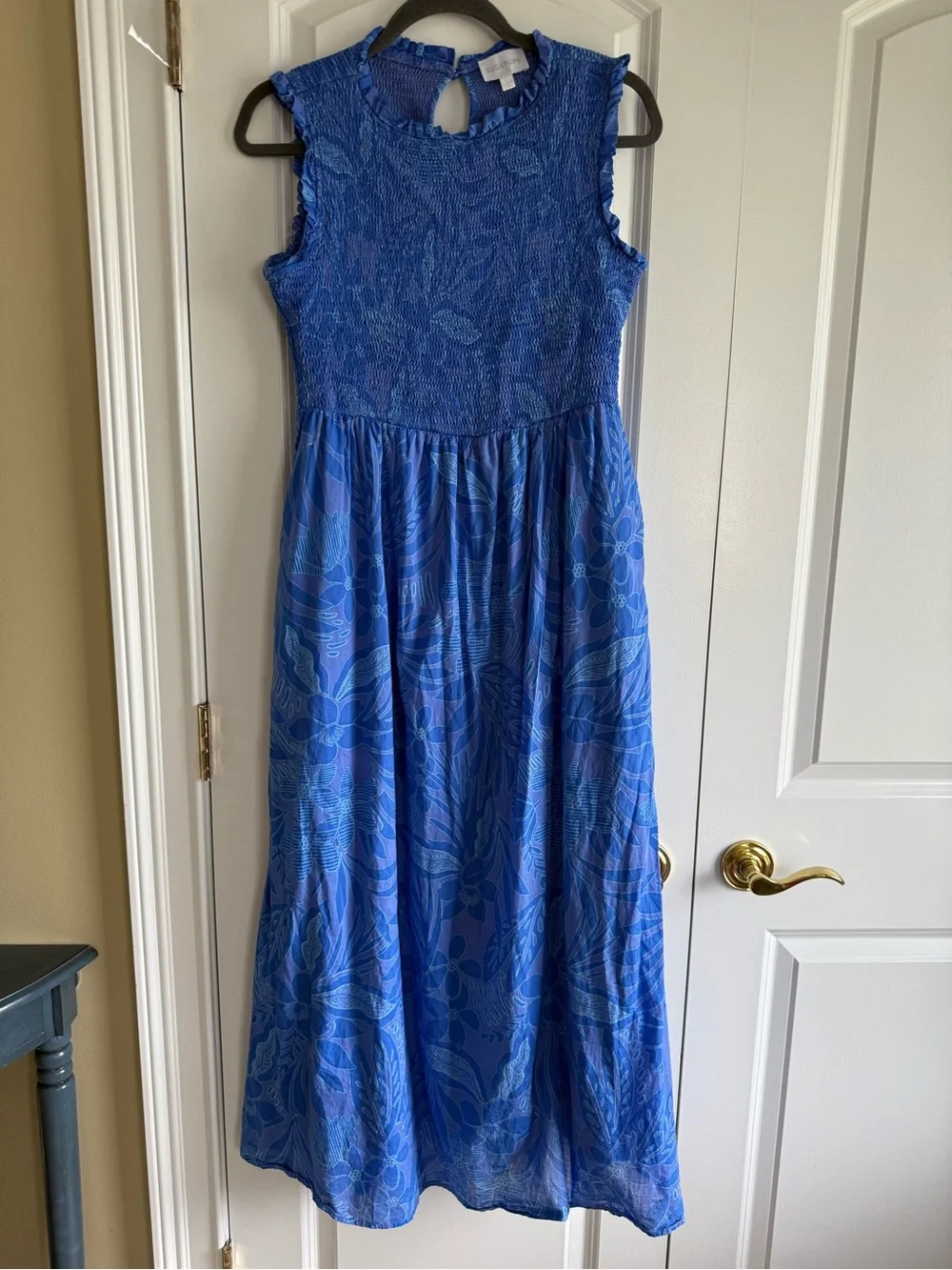 Sugarlips Warren Floral Cecil Smocked Sleeveless Sun Dress, sz. L, pockets!